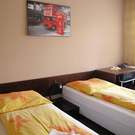 برنو Hotel Bila Ruze المظهر الخارجي الصورة